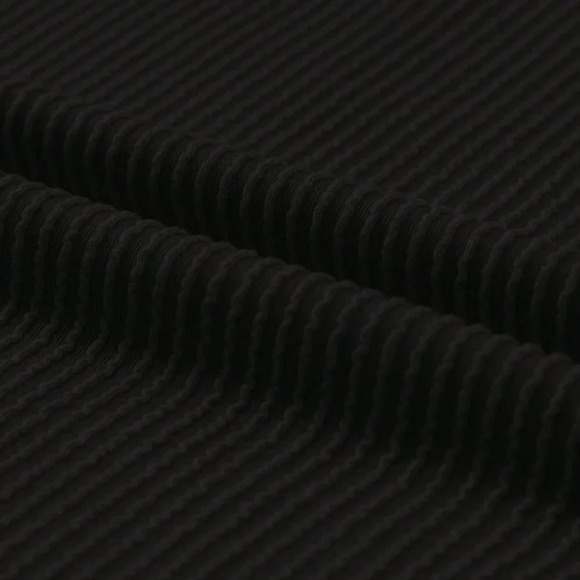 Black Casual Women's Twisted Threaded Short-Sleeved T-Shirt - Picture 5 of 5